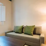 Independent Beautiful House Seville City Center With Private Parking