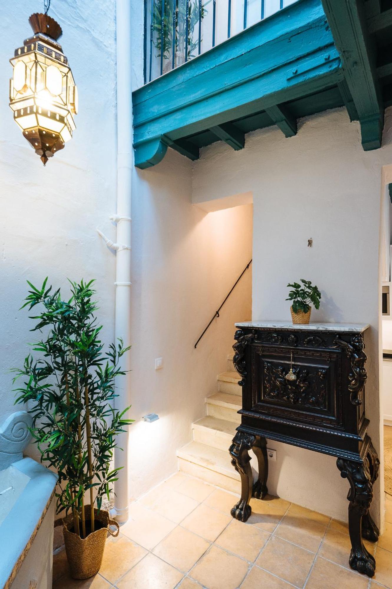 Hébergement de vacances Independent Beautiful House Center With Private Parking
