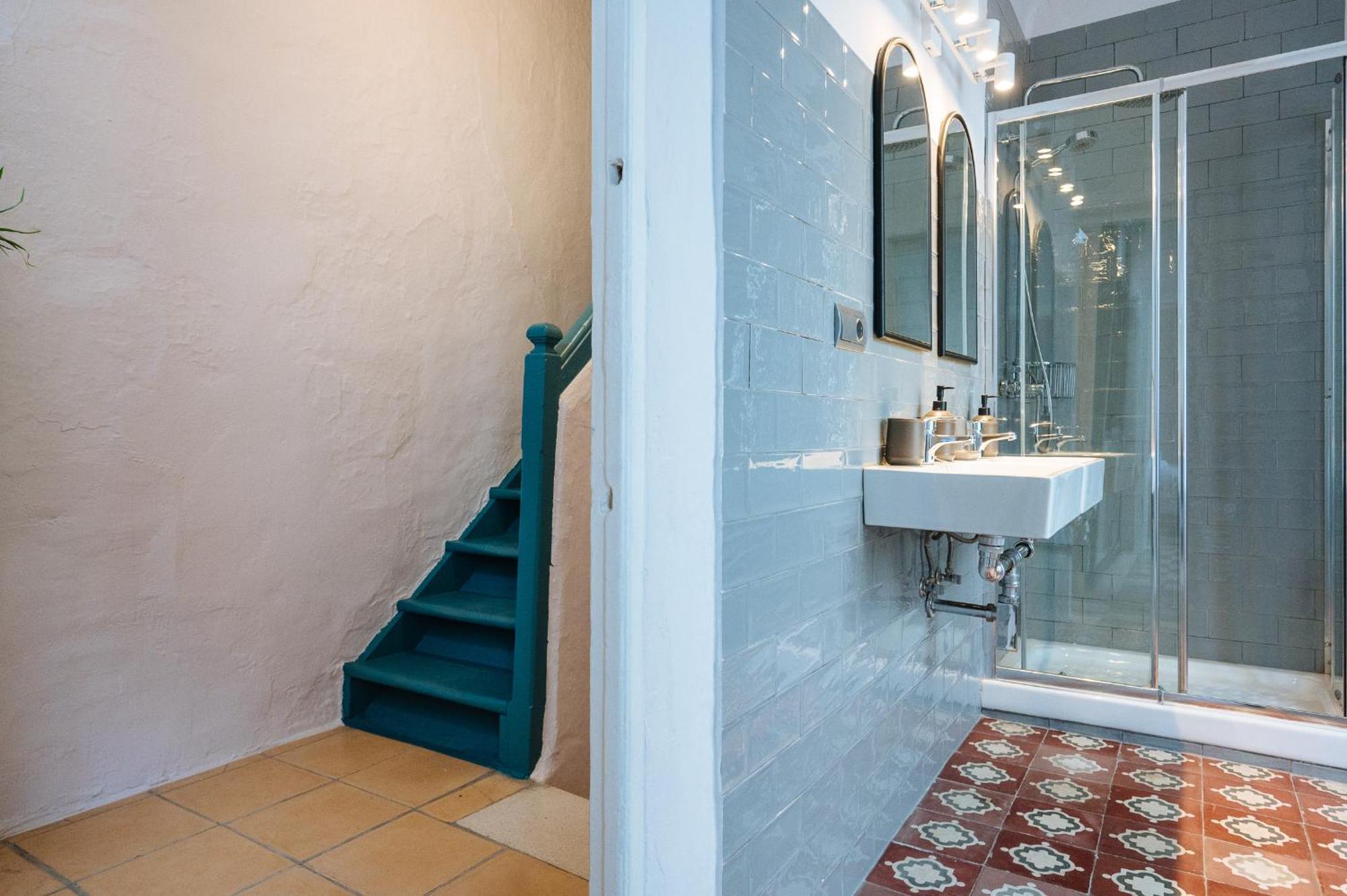 Hébergement de vacances Independent Beautiful House Center With Private Parking