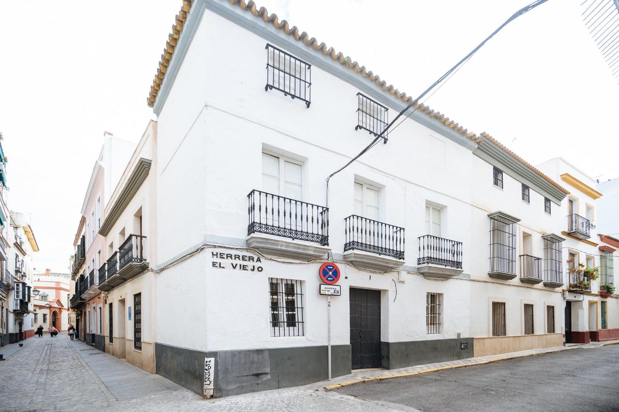 Independent Beautiful House Center With Private Parking *