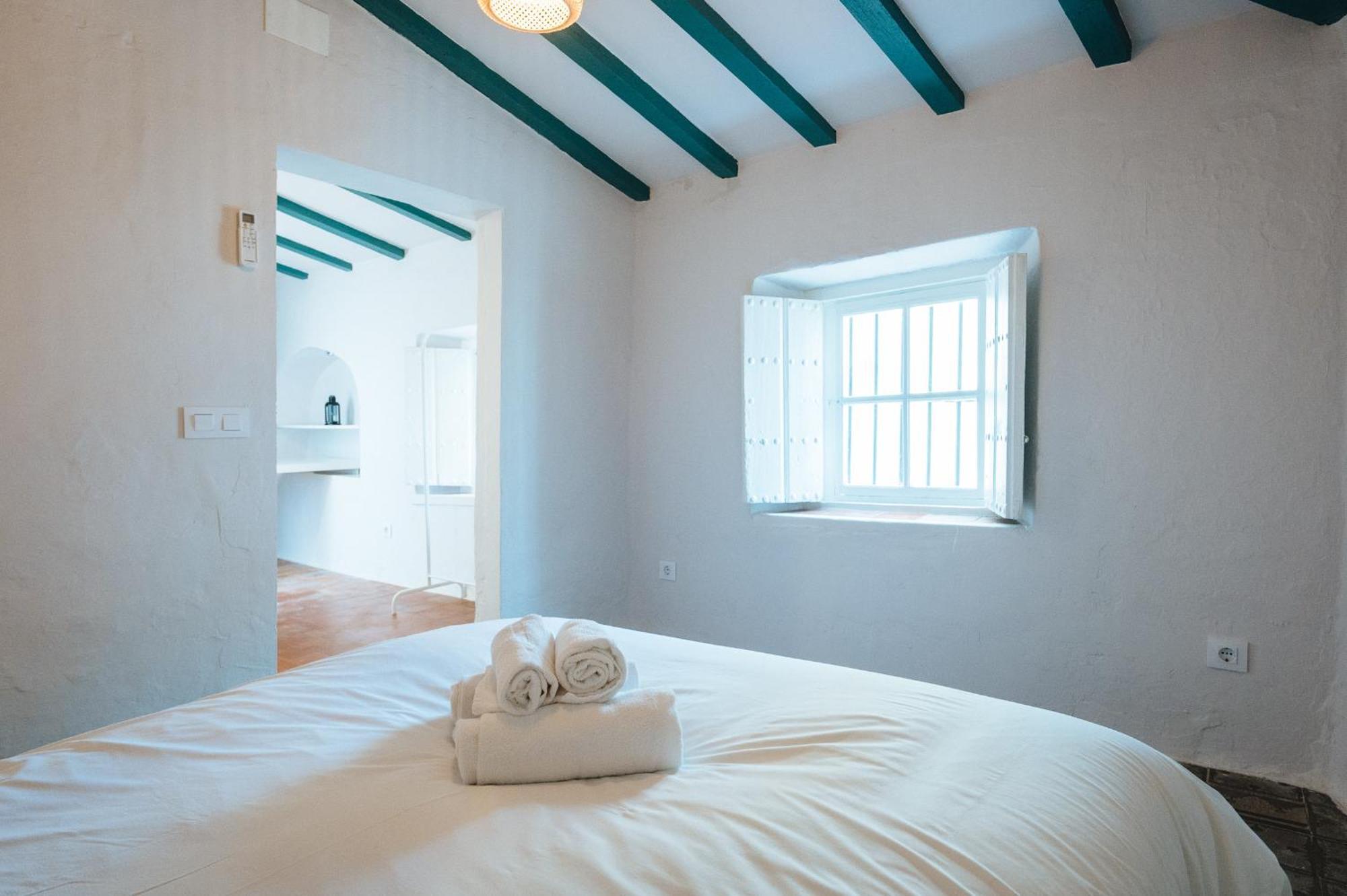 Independent Beautiful House Center With Private Parking * Séville